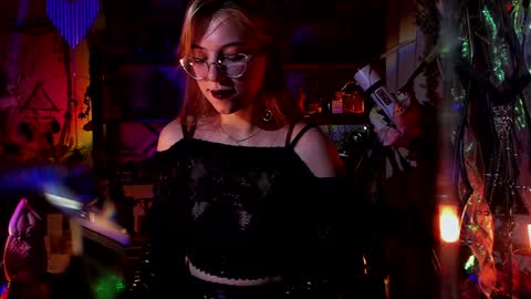 Goddess of two strapons  - Mr. long Don Mr. Pinky online show from January 30, 8:10 pm