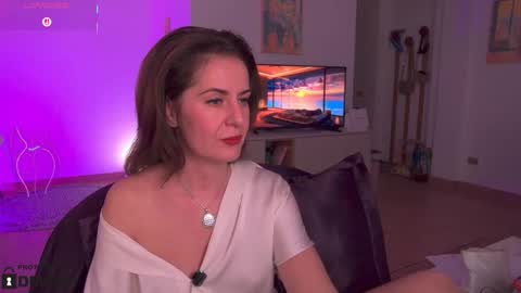 Witch in Silk online show from November 5, 7:30 pm