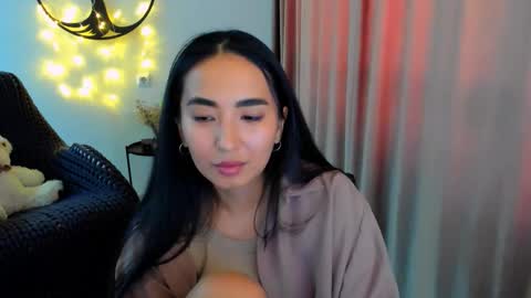 dudetta Kim online show from February 7, 10:41 am