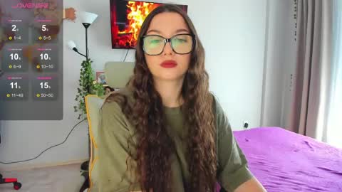 Christine 3 online show from May 19, 8:43 am