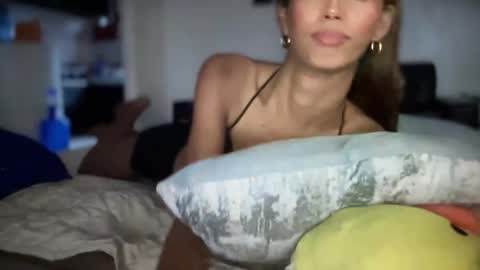 Cassandra online show from November 23, 10:44 pm