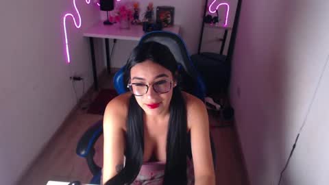    online show from June 26, 8:10 pm