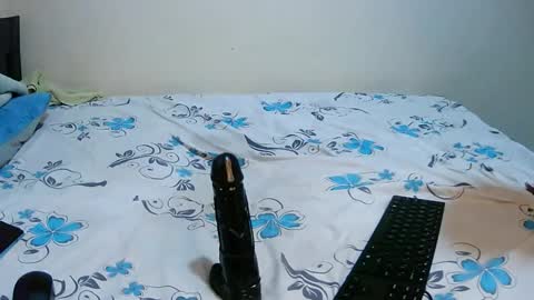 xeenah online show from November 25, 12:57 am