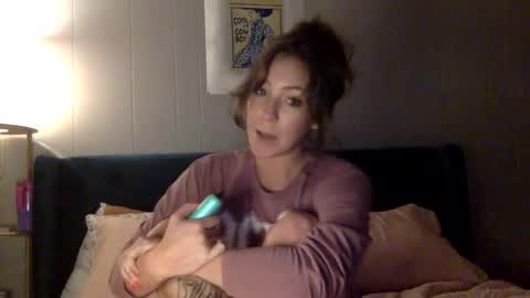 xLacyy online show from January 6, 3:43 am