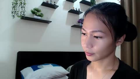 Alice online show from March 26, 5:15 pm