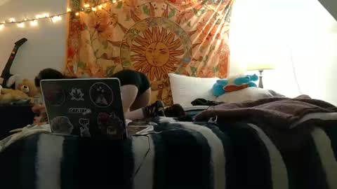 Mia online show from February 22, 11:21 pm