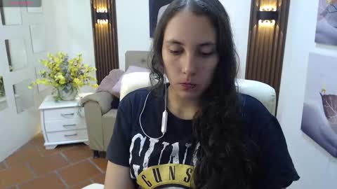 Snapshot of xlunna chatting on October 20, 7:39 pm lunna online show from October 20, 7:39 pm