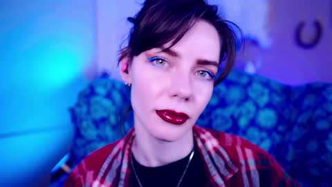 Bella Bondai online show from November 10, 5:46 am