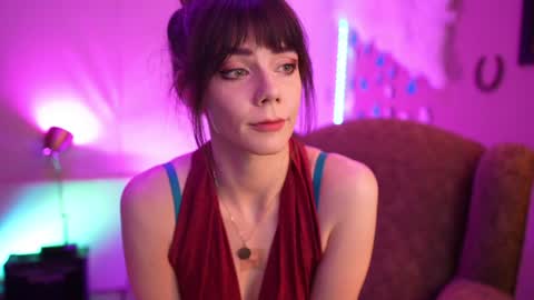Snapshot of xobondaixo chatting on December 5, 4:42 am Bella Bondai online show from December 5, 4:42 am