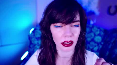 Bella Bondai online show from October 29, 7:34 am