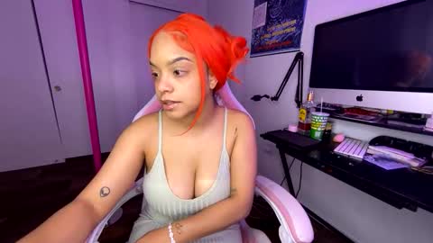 xStarGazingx online show from March 15, 2:41 pm