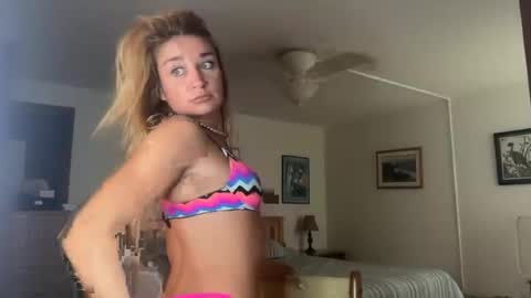 xxbabycheetahxx online show from July 20, 9:59 pm