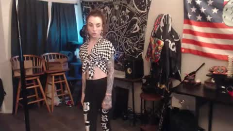 Lilith online show from November 12, 5:16 am