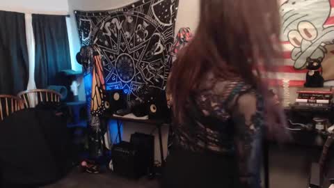 Lilith online show from November 19, 6:13 am