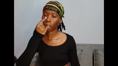 xxsexytalia28 online show from October 23, 6:47 pm