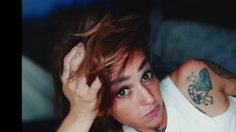 KIKI online show from April 8, 7:21 am