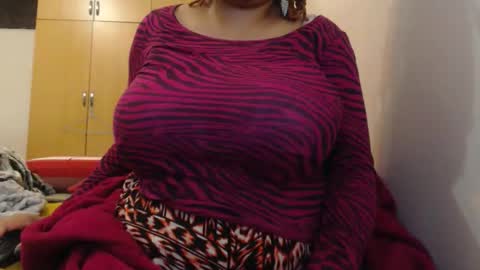 Ayanda online show from April 21, 8:16 pm