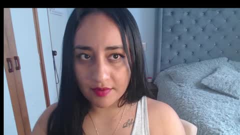 Lunhaa   online show from March 6, 5:33 pm