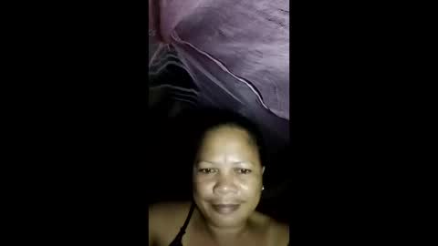 yadly143 online show from May 13, 6:02 pm