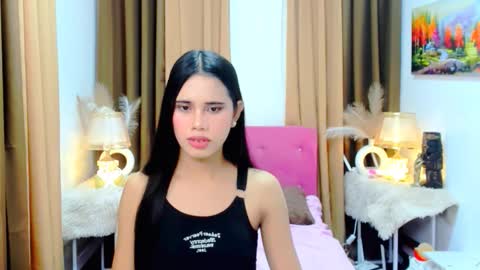 Snapshot of yanna_faulkerson chatting on October 27, 10:33 am Yanna online show from October 27, 10:33 am
