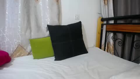 Snapshot of yarah_ chatting on March 4, 7:11 pm Yarah online show from March 4, 7:11 pm
