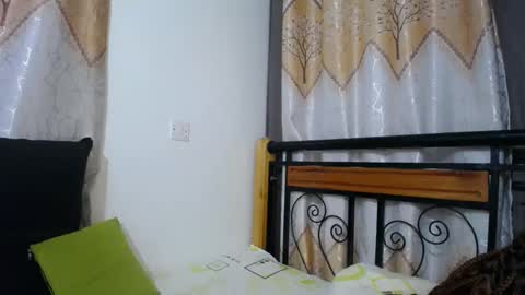 Snapshot of yarah_ chatting on February 7, 4:46 pm Yarah online show from February 7, 4:46 pm