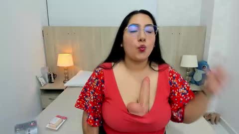 Yasmin Ortiz online show from March 16, 3:53 am