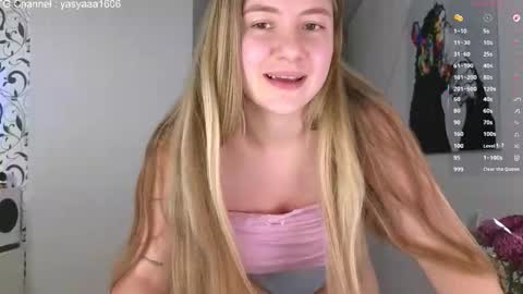 Yasyaa  online show from November 15, 4:30 pm