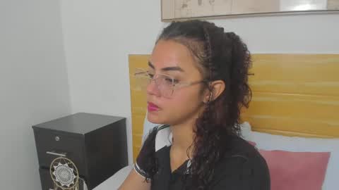 yaya23x online show from January 3, 12:19 pm