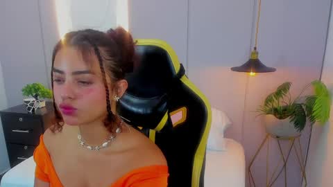 yaya23x online show from February 24, 12:46 pm