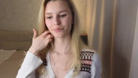 Yenna online show from April 11, 5:05 pm