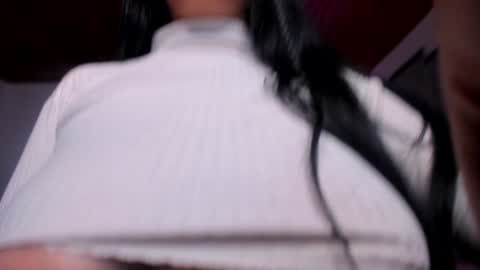 yesie_hot2 online show from December 11, 12:54 am