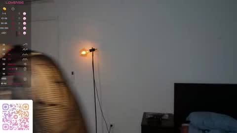 Kiki online show from November 29, 10:30 am