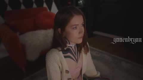 ynnenbrynn online show from March 18, 9:14 am