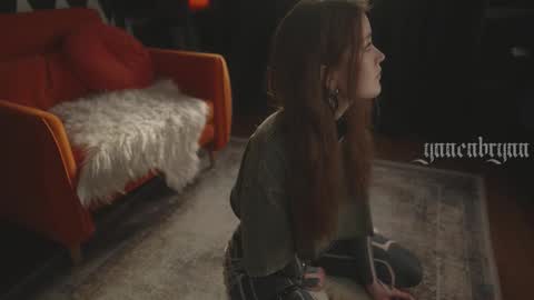 ynnenbrynn online show from February 6, 7:01 am