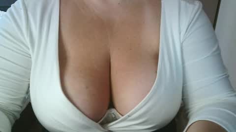 Maria Love online show from February 16, 7:52 am