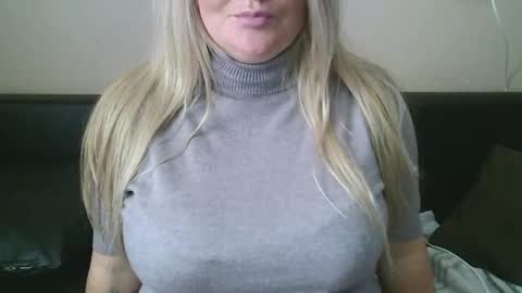 Maria Love online show from March 3, 8:42 am