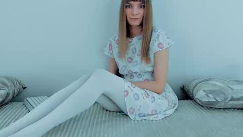 Lily online show from December 14, 3:34 am