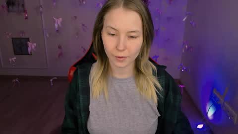 Ella online show from April 15, 4:57 am