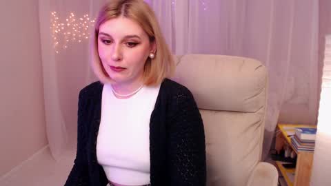 Freya online show from February 6, 5:35 am