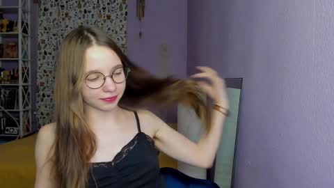 Snapshot of your_leslie chatting on February 2, 3:49 pm Leslie online show from February 2, 3:49 pm