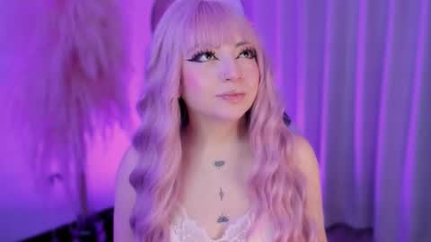 Cami independent model online show from March 11, 8:29 am