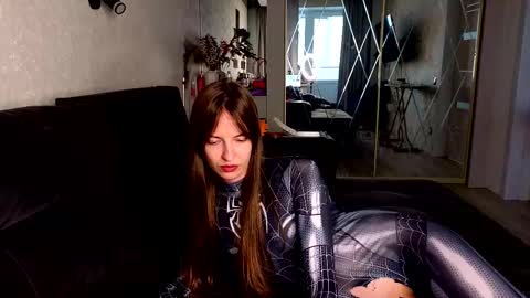 Nina online show from September 12, 11:50 am