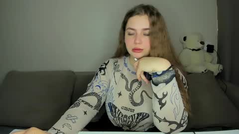 yourgem__ online show from April 6, 4:46 am