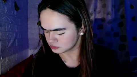 yourprincessthea online show from November 16, 7:54 am