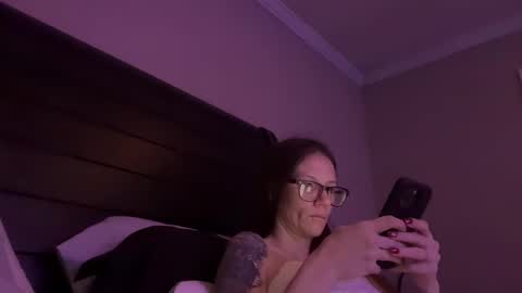Snapshot of yourstrulylivy chatting on December 11, 12:44 pm yourstrulylivy online show from December 11, 12:44 pm