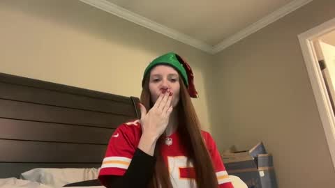 Snapshot of yourstrulylivy chatting on December 25, 6:19 pm yourstrulylivy online show from December 25, 6:19 pm