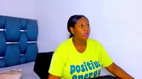 yourwife_anna online show from September 29, 11:37 am