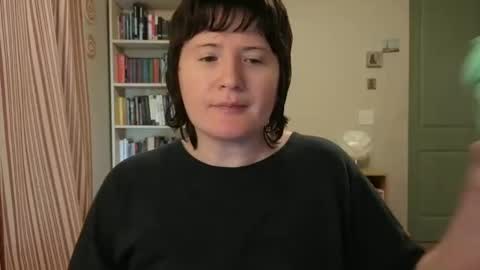 Rose Noire online show from March 5, 7:20 pm