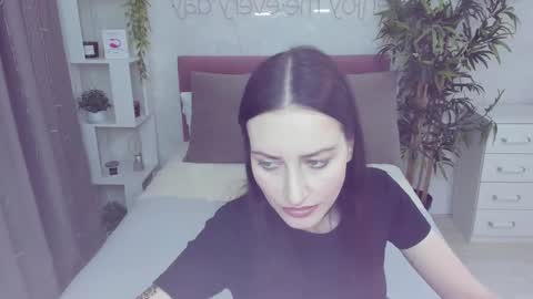 Helen online show from November 16, 6:52 pm